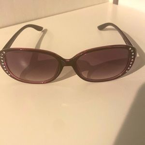 PIRAHNA womens sunglasses burgundy rhinestones